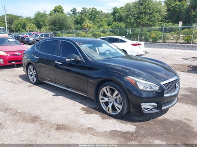 2018 Infiniti Q70L