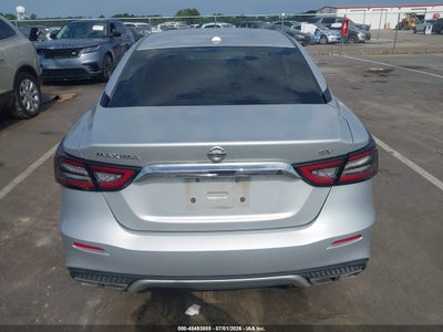 NISSAN MAXIMA