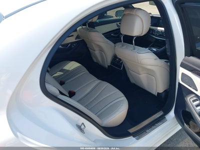 MERCEDES-BENZ S 560
