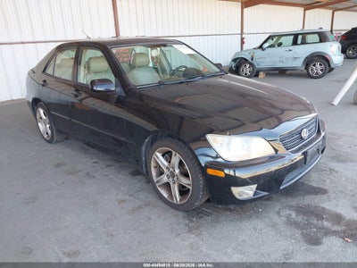 JTHBD192150100038 LEXUS IS 300 Photo 1