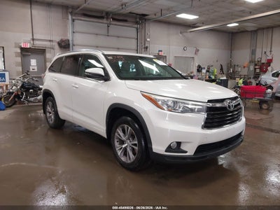 2015 TOYOTA HIGHLANDER XLE V6