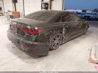 AUDI S8