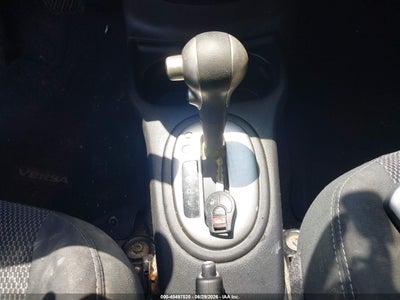 NISSAN VERSA