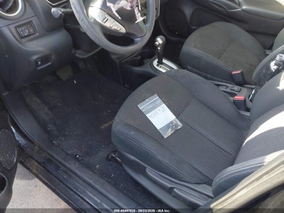 NISSAN VERSA