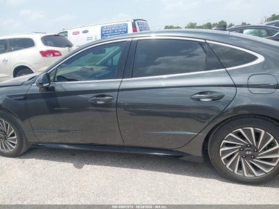 HYUNDAI SONATA HYBRID