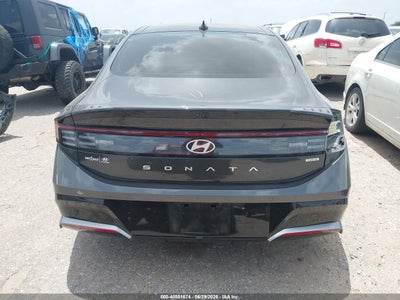HYUNDAI SONATA HYBRID