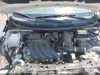 NISSAN VERSA