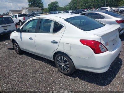 NISSAN VERSA