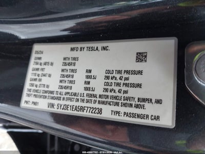 TESLA MODEL 3