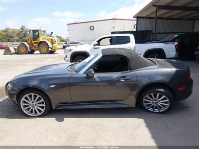 FIAT 124 SPIDER