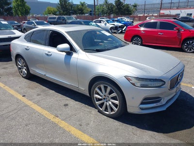 2017 Volvo S90