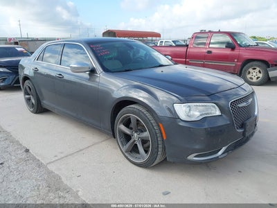 CHRYSLER 300