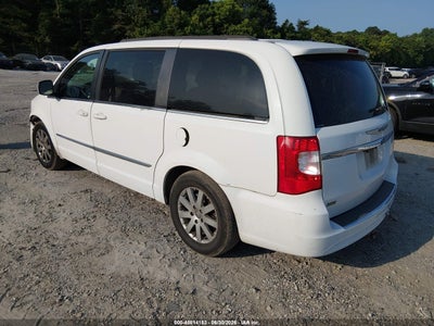 CHRYSLER TOWN & COUNTRY