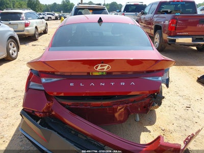 HYUNDAI ELANTRA