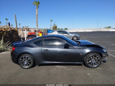 TOYOTA 86