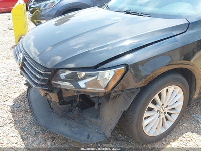 2016 VOLKSWAGEN PASSAT 18