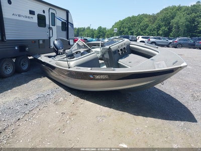 2005 Alumacraft 18'