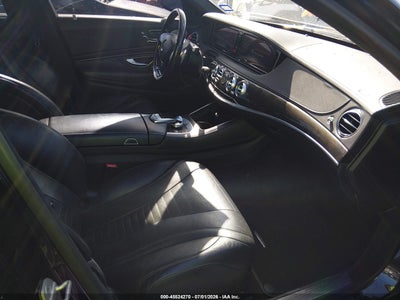 MERCEDES-BENZ S 550