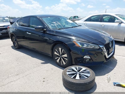 2020 Nissan Altima