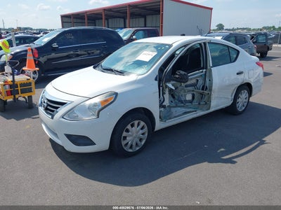 NISSAN VERSA