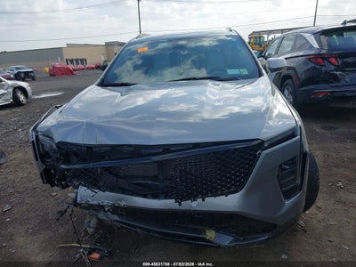 CADILLAC XT4