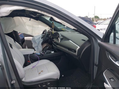 CADILLAC XT4