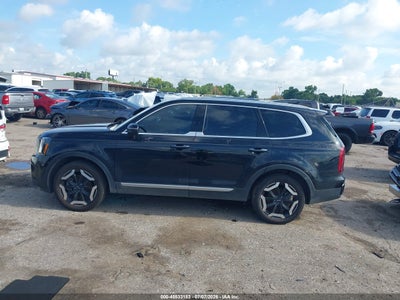 KIA TELLURIDE