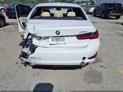BMW 330I