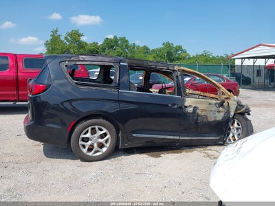 CHRYSLER PACIFICA