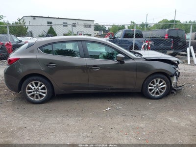 MAZDA MAZDA3