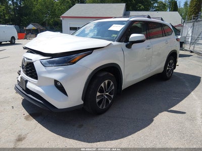 TOYOTA HIGHLANDER