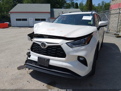 TOYOTA HIGHLANDER