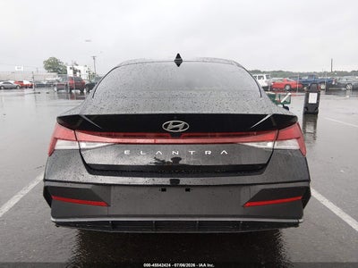 HYUNDAI ELANTRA