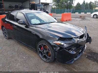 2022 Alfa Romeo Giulia