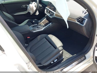 BMW 330I