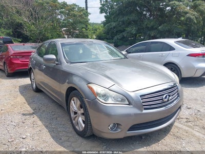 2011 Infiniti M37