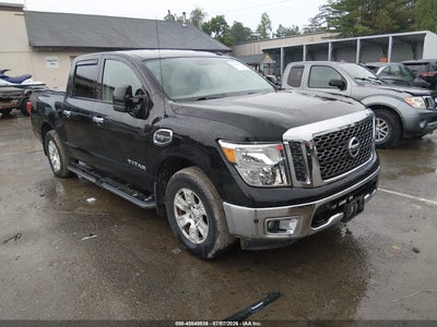 2017 Nissan Titan SV
