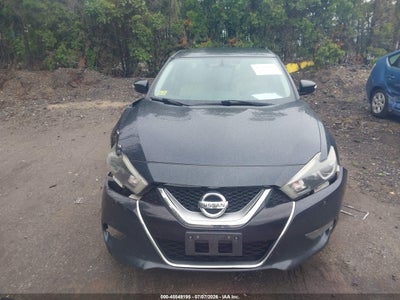 NISSAN MAXIMA