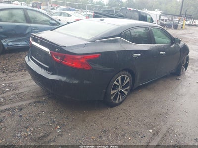 NISSAN MAXIMA