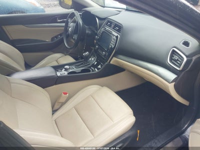 NISSAN MAXIMA