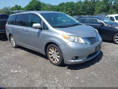 2012 Toyota Sienna