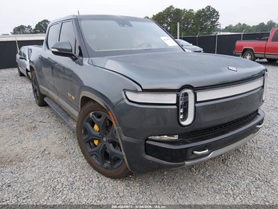 RIVIAN R1T