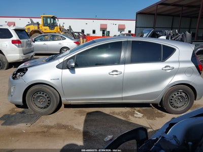 TOYOTA PRIUS C