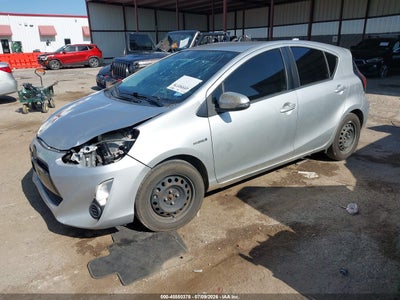 TOYOTA PRIUS C