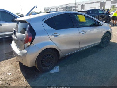 TOYOTA PRIUS C