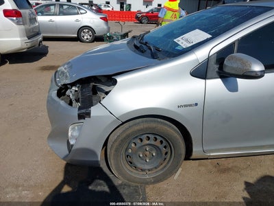 TOYOTA PRIUS C