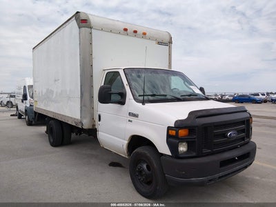 2012 Ford E-350 Cutaway