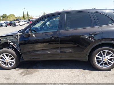 PORSCHE CAYENNE