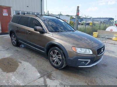 2015 VOLVO XC70