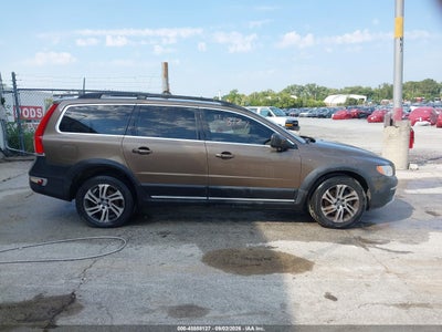 2015 VOLVO XC70 14